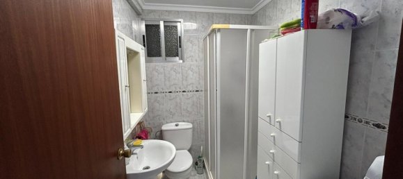 3 bedrooms Apartment in Benidorm, Spain No. 121402 4