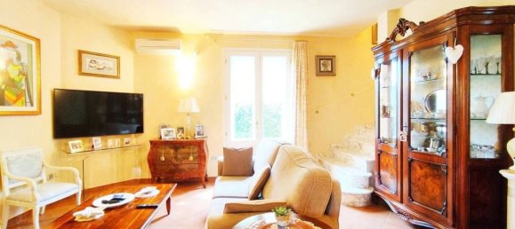 3 Schlafzimmer Villa in Pistoia, Italy, Nr. 219144 7