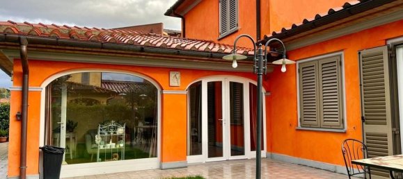 3 Schlafzimmer Villa in Pistoia, Italy, Nr. 219144 2