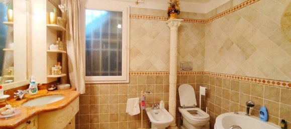 3 Schlafzimmer Villa in Pistoia, Italy, Nr. 219144 26