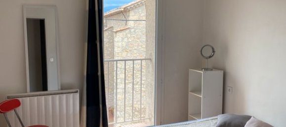 Dúplex de 2 dormitorios en Saint-Paul-en-Foret, France No. 316176 2