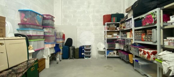 1-Zimmer Garage in Rome, Italy, Nr. 2066 12