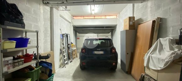 1-Zimmer Garage in Rome, Italy, Nr. 2066 16