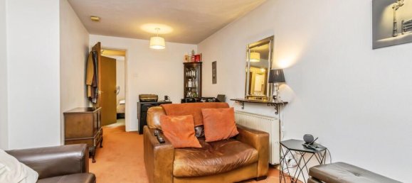 1 bedroom Maisonette in South Croydon, United Kingdom No. 8005 12