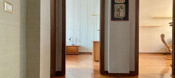 3 rooms Apartment in Milan, Italy No. 290541 21