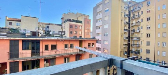 3 rooms Apartment in Milan, Italy No. 290541 16