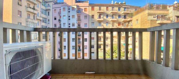 3 rooms Apartment in Milan, Italy No. 290541 11