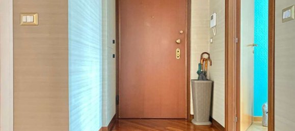 3 rooms Apartment in Milan, Italy No. 290541 20