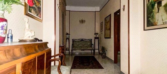3 rooms Apartment in Taranto, Italy No. 195955 4