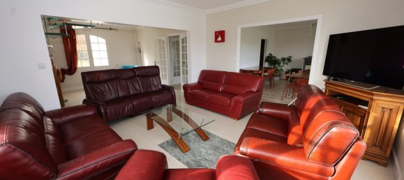 6 bedrooms House in Chemille-sur-Deme, France No. 39881 2