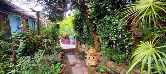 5 bedrooms House in San Giovanni Lupatoto, Italy No. 280674 77