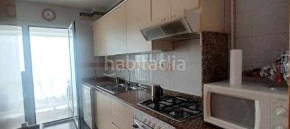 Квартира с 3 спальнями в Сан-Андреу-де-ла-Барка, Испания № 133373 9