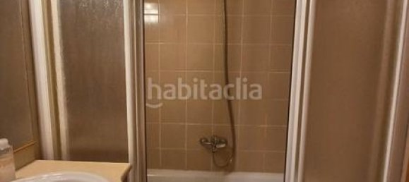 Квартира с 3 спальнями в Сан-Андреу-де-ла-Барка, Испания № 133373 15