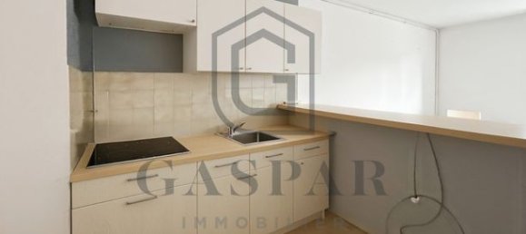 Studio in Evreux, France, Nr. 354873 2