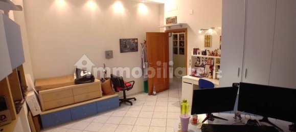 2 bedrooms Apartment in Campi Bisenzio, Italy No. 44970 11