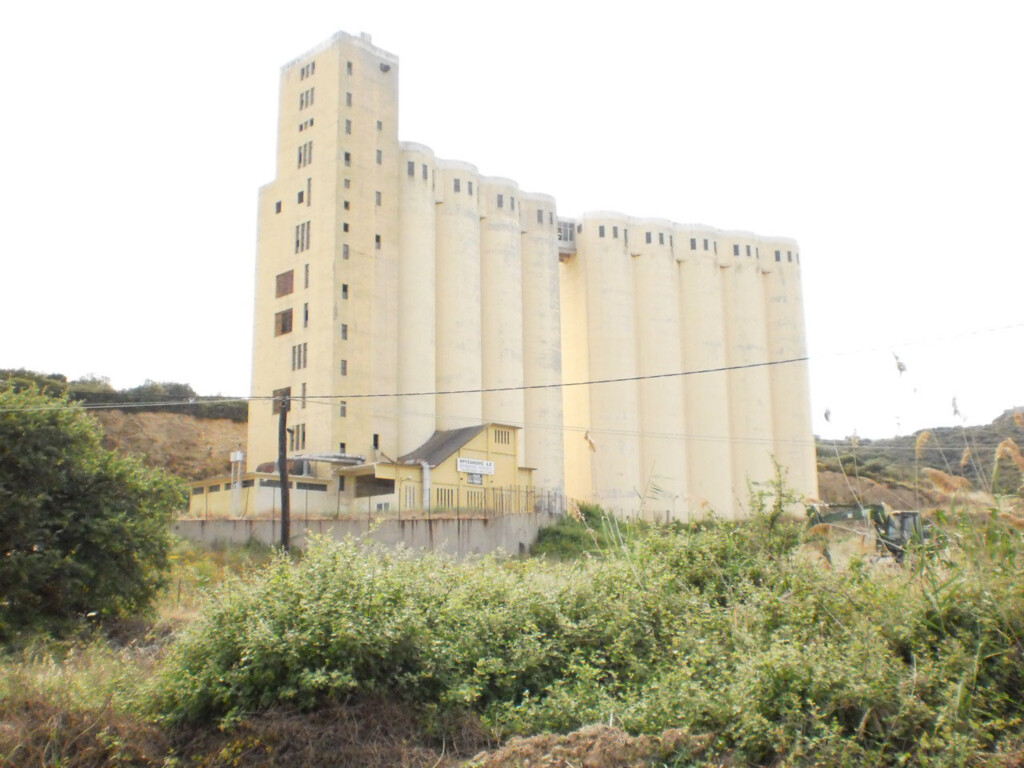  طابقين في Kavala, Greece 595متر مربع رقم 54124