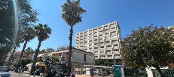 3 bedrooms Apartment in San Benedetto del Tronto, Italy No. 314127 2