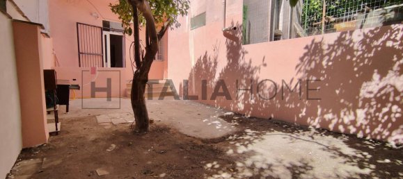 Квартира с 3 комнатами в Кальяри, Италия № 297263 8