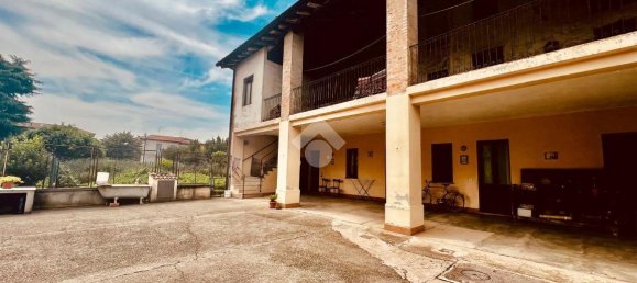 6 rooms House in Caravaggio, Italy No. 65655 8