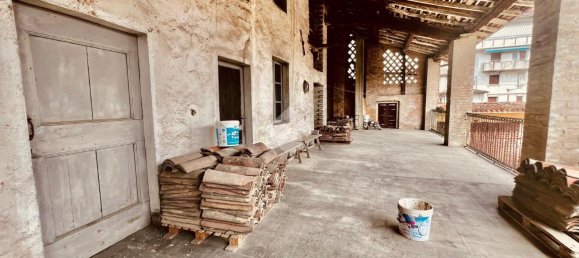 6 rooms House in Caravaggio, Italy No. 65655 4