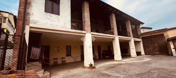 6 rooms House in Caravaggio, Italy No. 65655 14