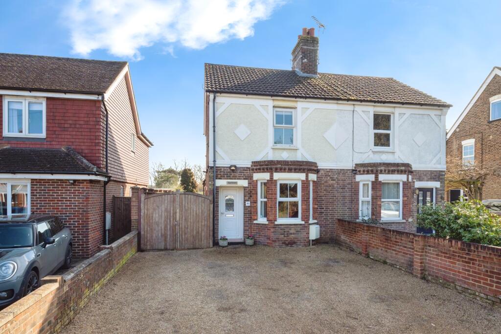 3 bedrooms House in Tonbridge, United Kingdom No. 10592