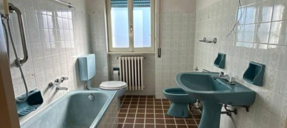 3 bedrooms Apartment in San Fermo della Battaglia, Italy No. 343444 4