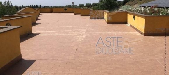  عقار تجاري في Velletri, Italy 656متر مربع رقم 15736 15