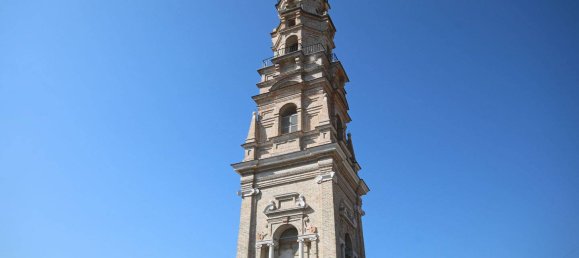 4 bedrooms Apartment in Parma, Italy No. 47949 25