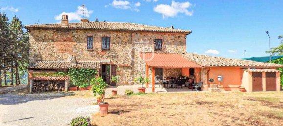 7 bedrooms House in Ficulle, Italy No. 142985 2