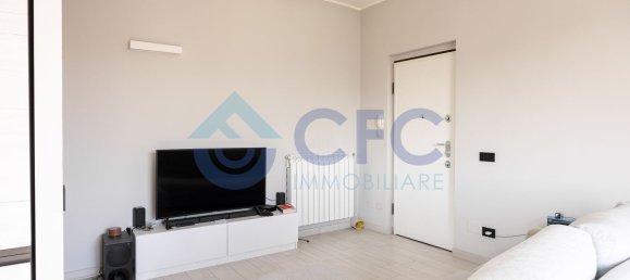 Apartamento de 2 habitaciónes en Vignate, Italy No. 11692 11
