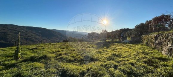 3 bedrooms House in Oliveira do Hospital, Portugal No. 33884 2