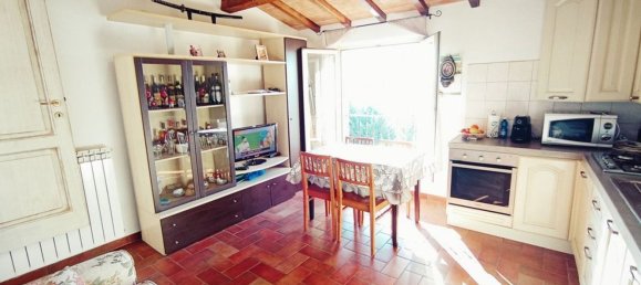 2-salle Appartement à Foiano della Chiana, Italy No. 228599 9