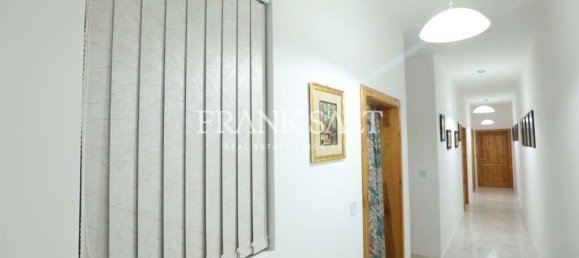 Apartamento de 2 dormitorios en Marsalforn, Malta No. 5897 9