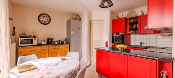 3 bedrooms House in Brechamps, France No. 152522 4