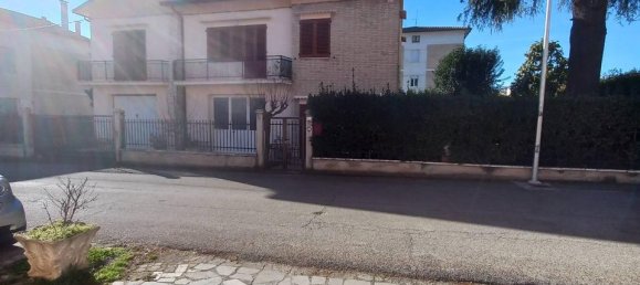 8 rooms House in Falerone, Italy No. 147895 30