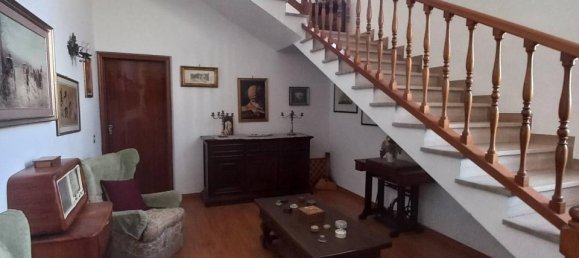 8 rooms House in Falerone, Italy No. 147895 4