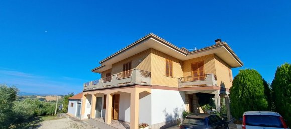 10-salle Maison à Montottone, Italy No. 156360 34