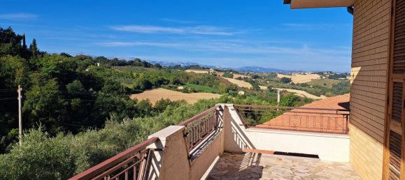 10-salle Maison à Montottone, Italy No. 156360 21