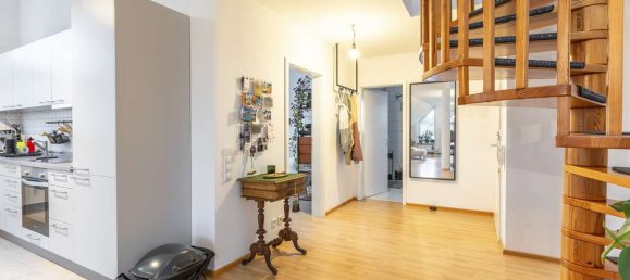  بناية في Stuttgart, Germany 599متر مربع رقم 12990 12