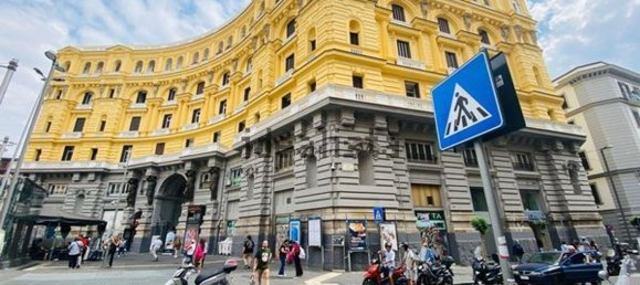 44m² Hotel in Naples, Italy No. 33735 14