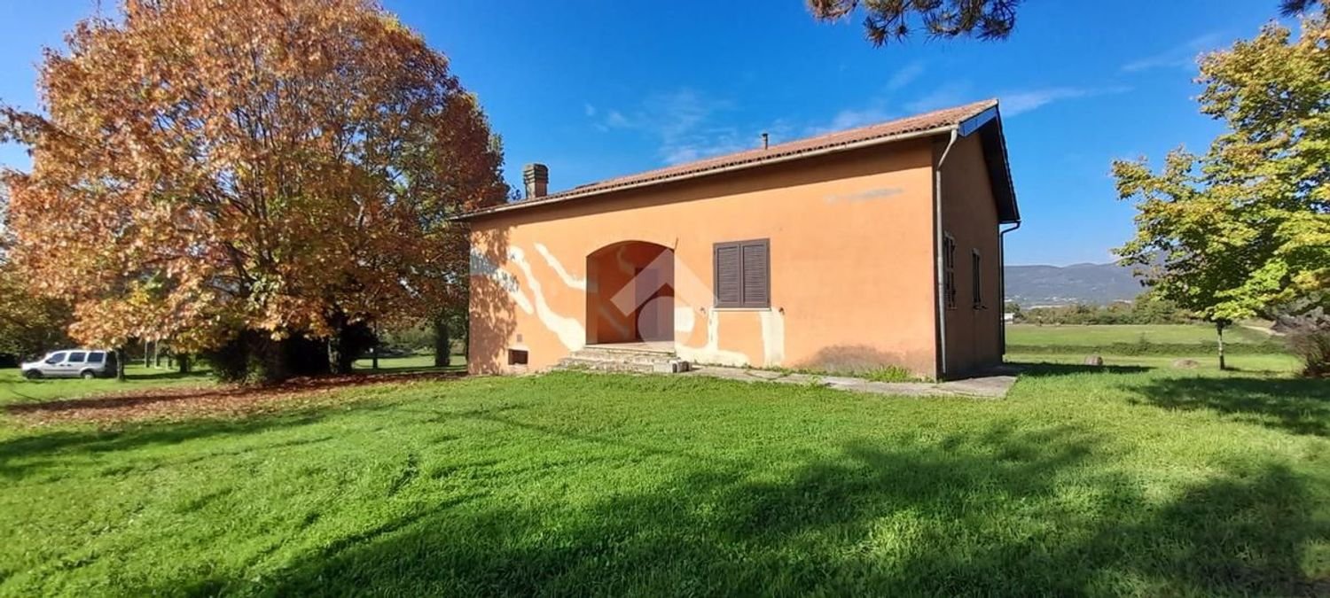 3-Zimmer Villa in Vico nel Lazio, Italy, Nr. 184675