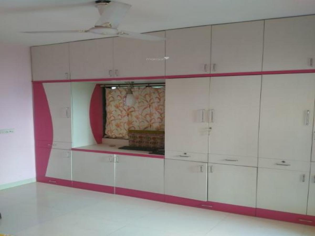 2 bedrooms House in Pune, India No. 28432