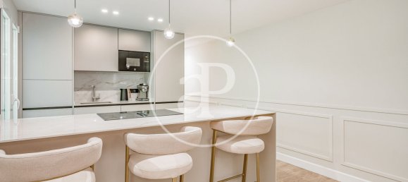 2 bedrooms Duplex in Madrid, Spain No. 126377 4