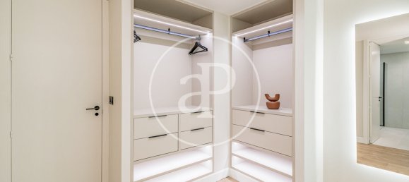 2 bedrooms Duplex in Madrid, Spain No. 126377 8