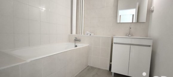 3 Schlafzimmer Wohnung in Saint-Pierre-les-Elbeuf, France, Nr. 360461 6