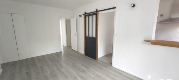 3 Schlafzimmer Wohnung in Saint-Pierre-les-Elbeuf, France, Nr. 360461 8