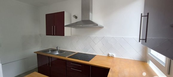 3 Schlafzimmer Wohnung in Saint-Pierre-les-Elbeuf, France, Nr. 360461 4