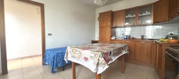 2 Schlafzimmer Haus in San Giovanni Ilarione, Italy, Nr. 360138 3
