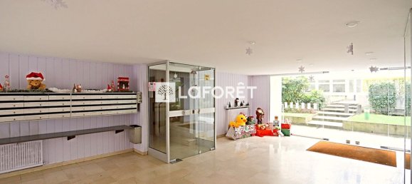 2 chambres Appartement à Paris, France No. 170746 11